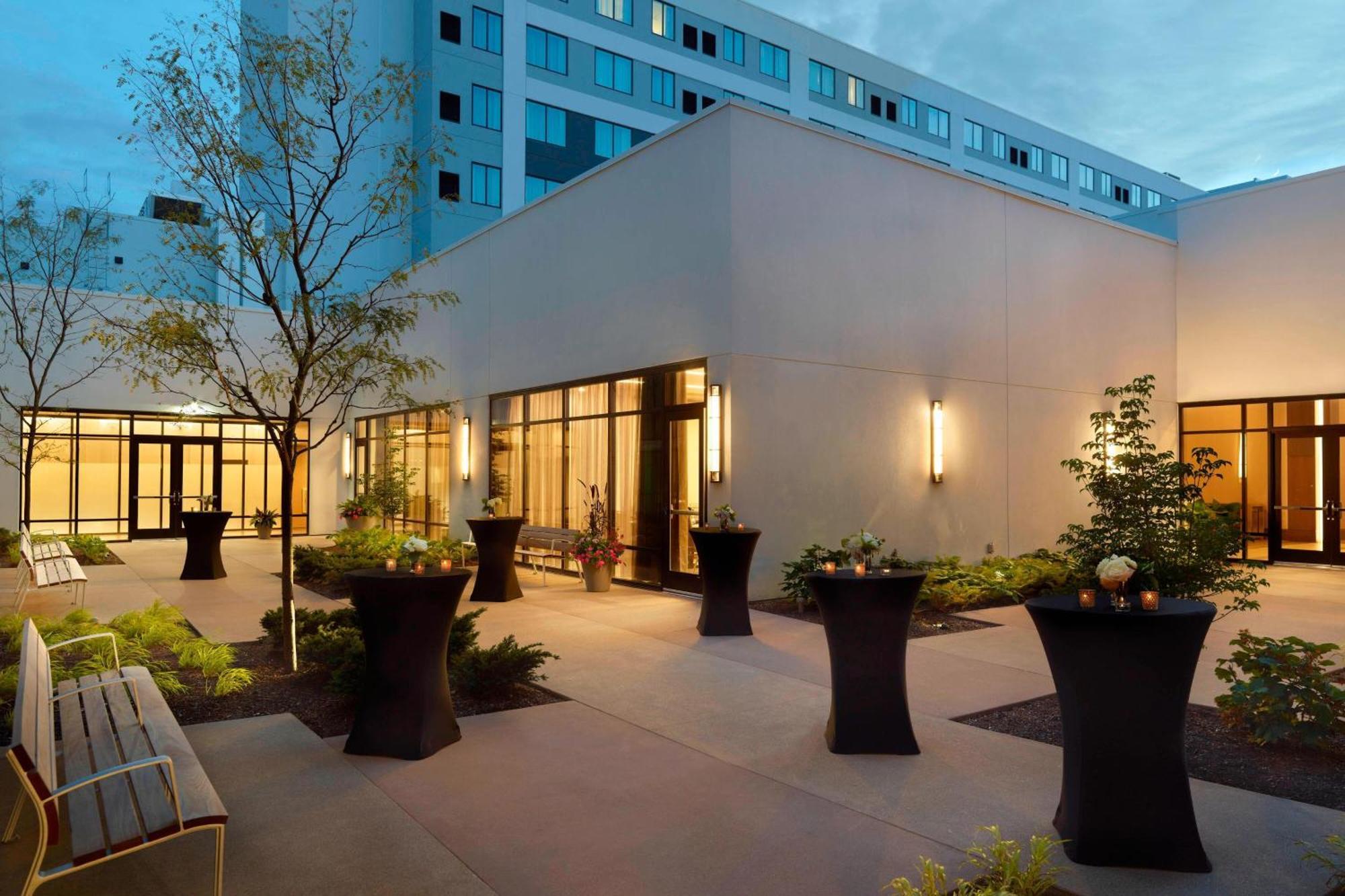 Marriott Columbus Osu Hotel Exterior photo